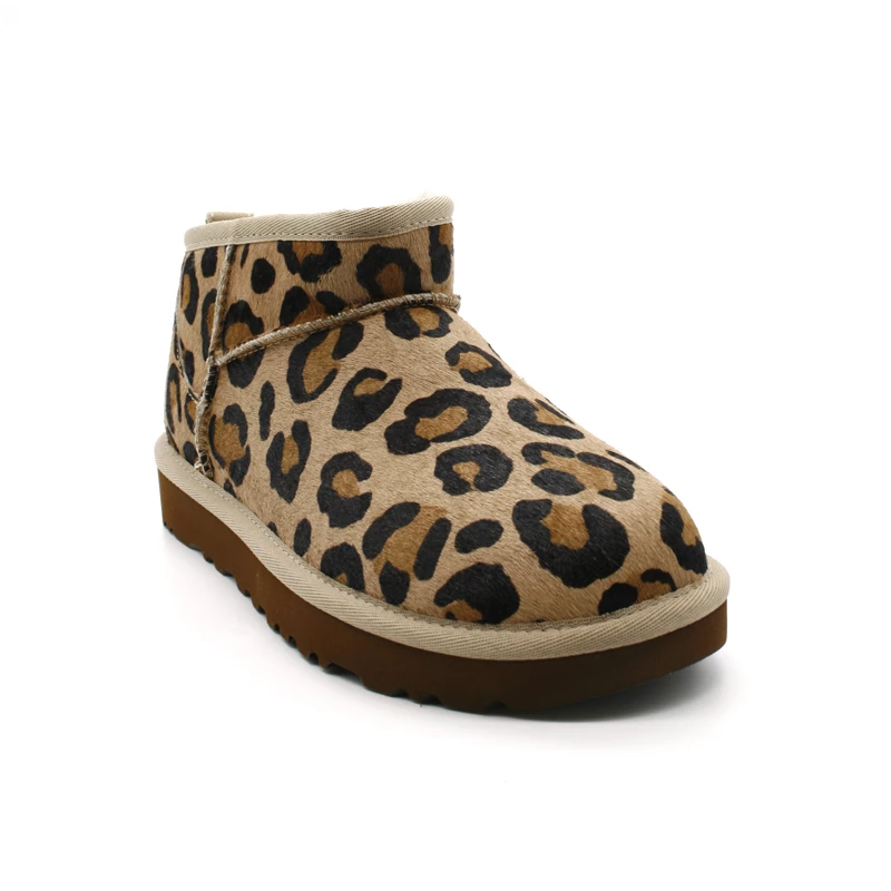 Boots Courtes UGG Classic Ultra Mini Spotty 1134523 4 Boots Courtes UGG Classic Ultra Mini Spotty 1134523 - Image 2
